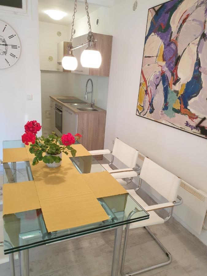 Apartman P-E Póla Kültér fotó