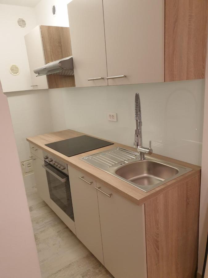 Apartman P-E Póla Kültér fotó